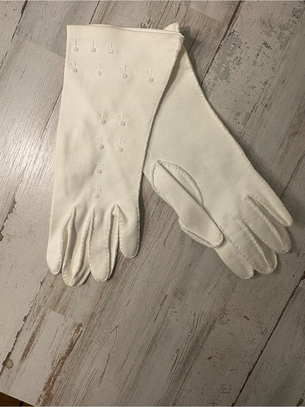 Vintage Women's Cream Satin Dress Gloves